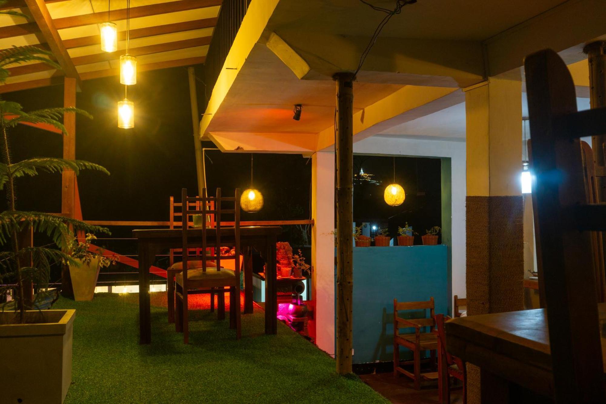 Refresh Inn Ела Екстериор снимка