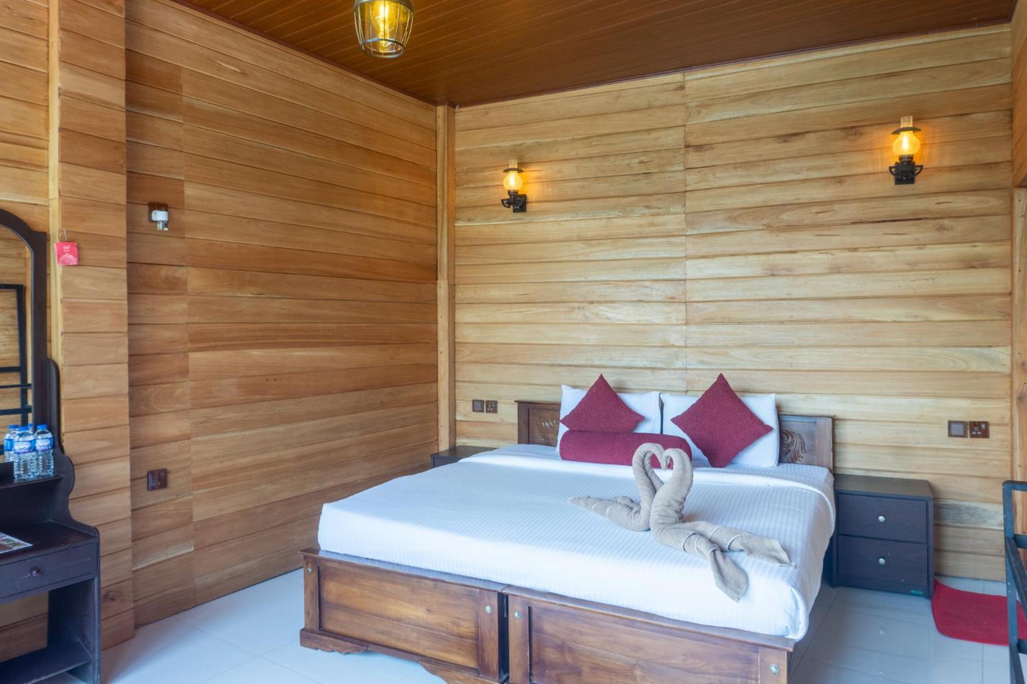 Refresh Inn Ела Екстериор снимка